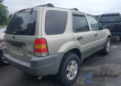 2004 Ford Escape Xlt from USA, damaged, VIN 1FMYU03194KA27246